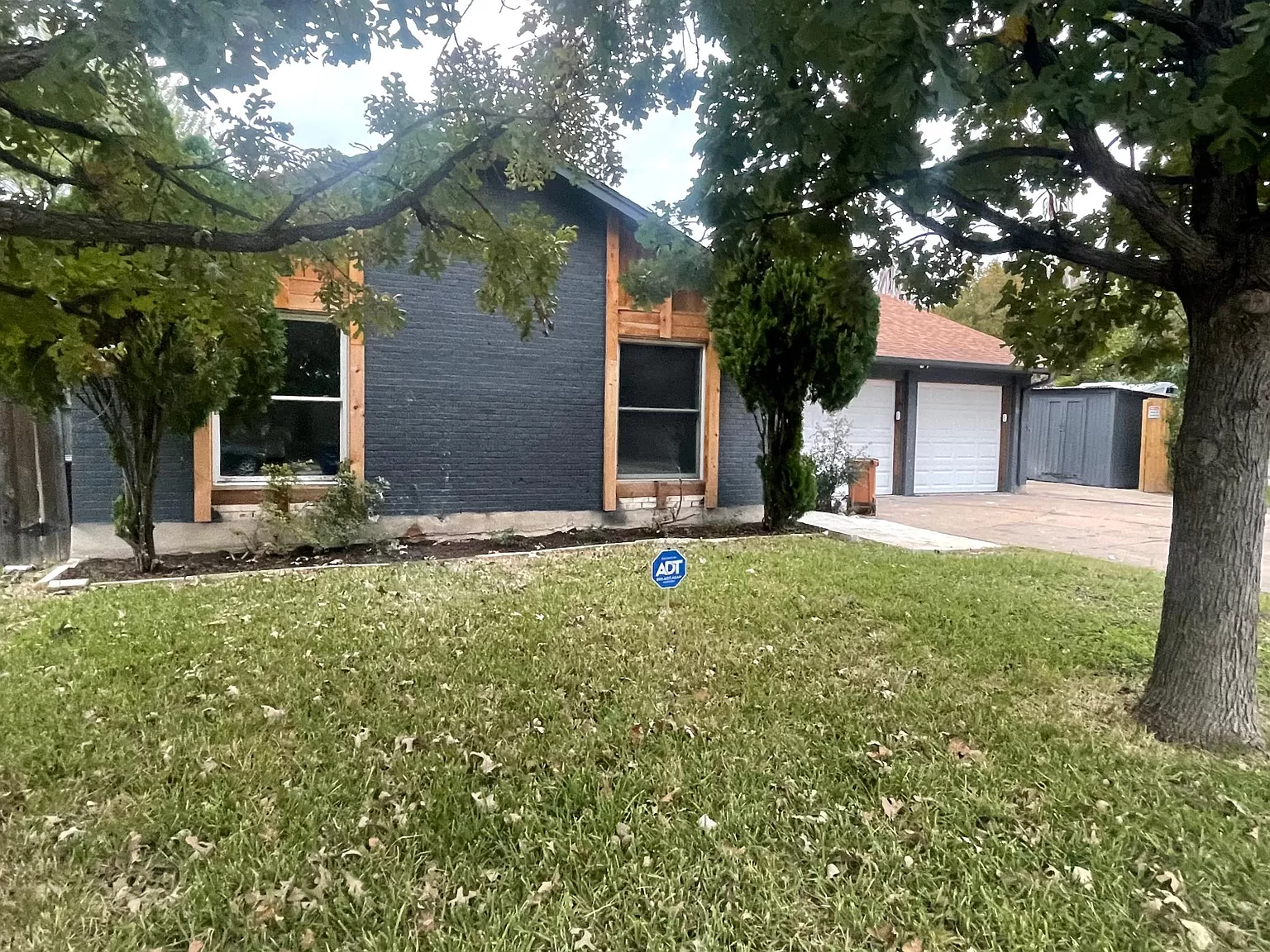 9306 Hunters Trace